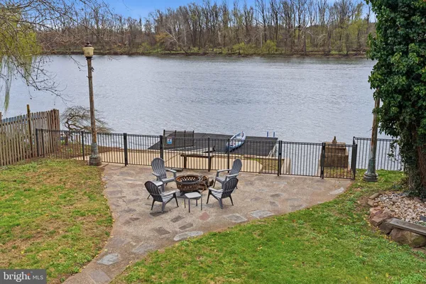 $925,000 | 13 West Indian Lane, Norristown, PA 19403