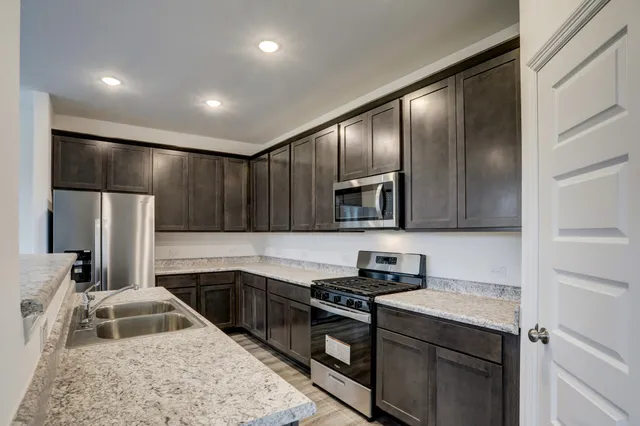 $2,200 | 16754 Rover Lane, Porter, TX 77365