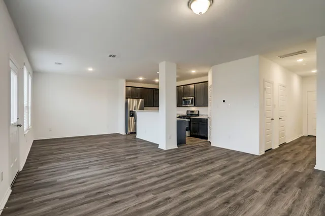 $2,200 | 16754 Rover Lane, Porter, TX 77365