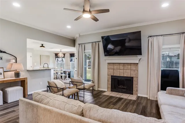 $345,000 | 402 Taos Court East, Aledo, TX 76008