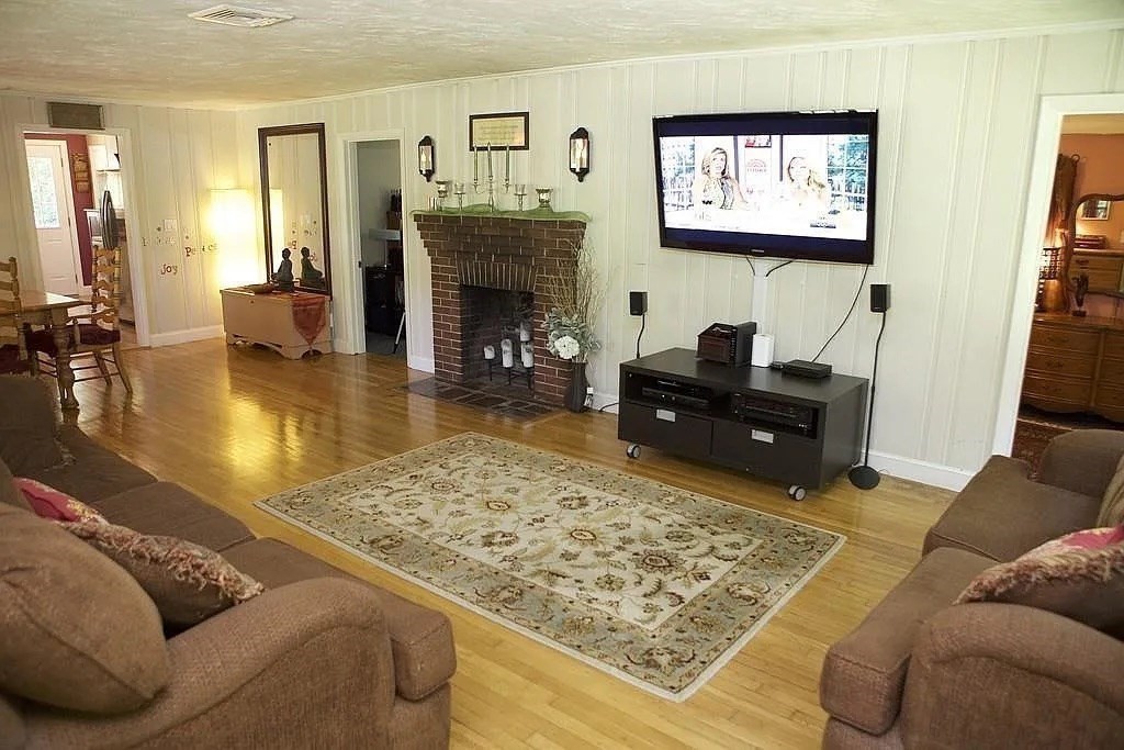 21 Walpole Street Sharon, MA 02067 - Photo 6 of 16