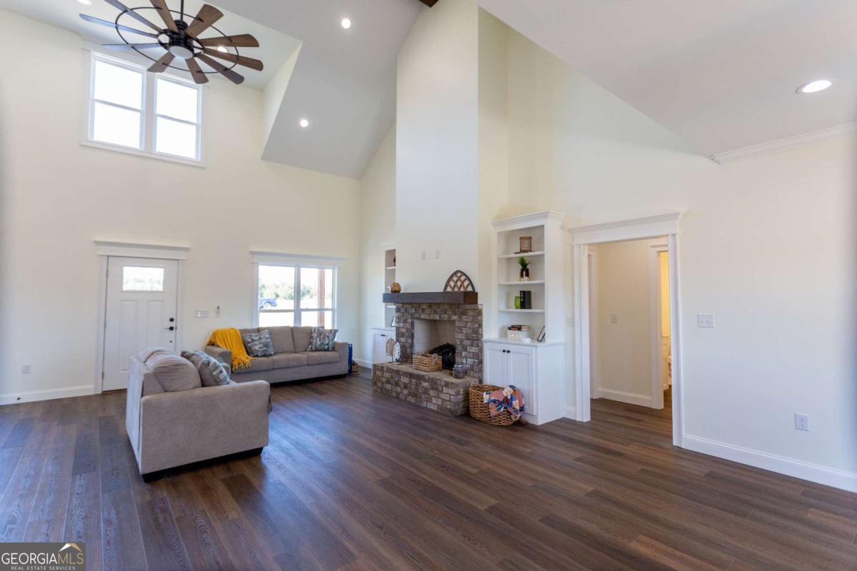 4419 Altamaha School Road Baxley, GA 31513 - Photo 16 of 77