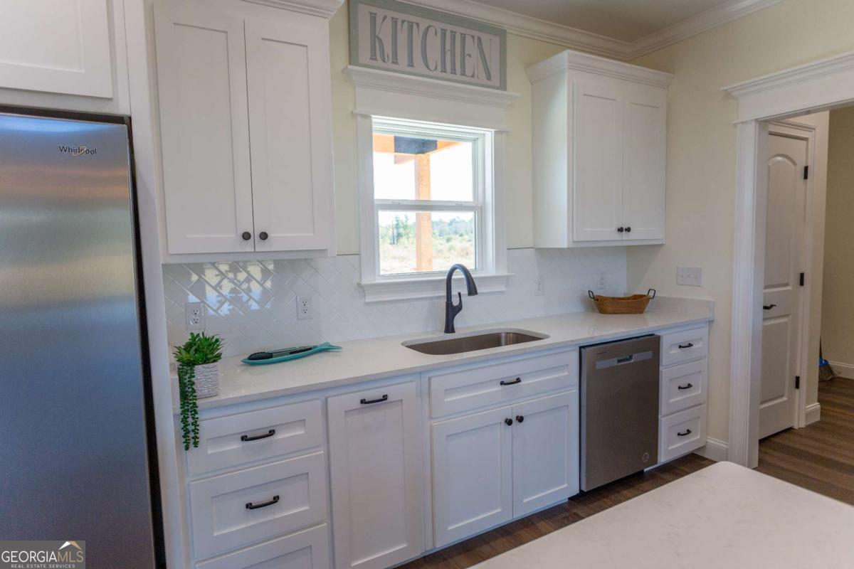 4419 Altamaha School Road Baxley, GA 31513 - Photo 9 of 77