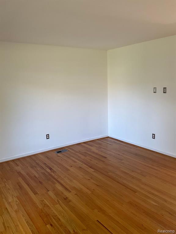 8401 18 18 Mile Road, Unit 19 Sterling Heights, MI 48313 - Photo 10 of 24