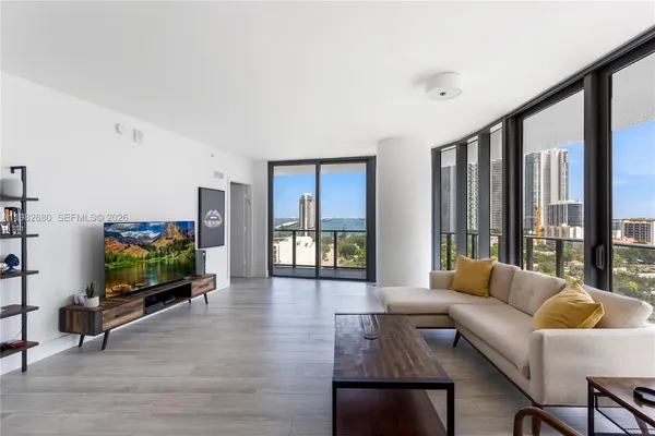 $6,000 | 121 Northeast 34th Street, Unit 1204, Miami, FL 33137