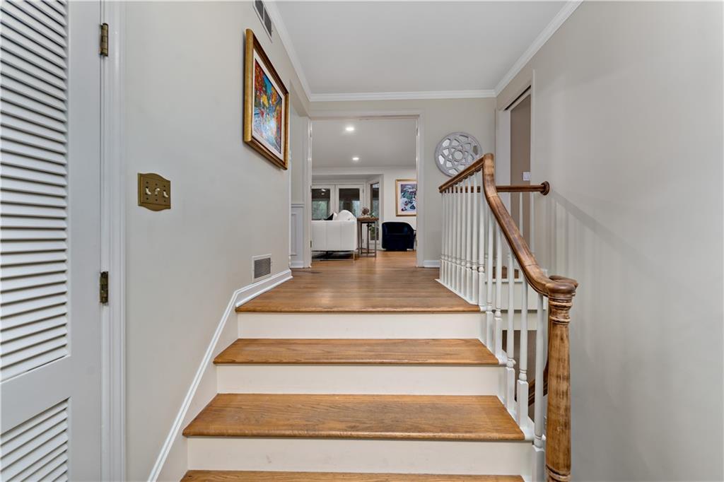 2650 Quail Hill Road Pittsburgh, PA 15241 - Photo 4 of 42