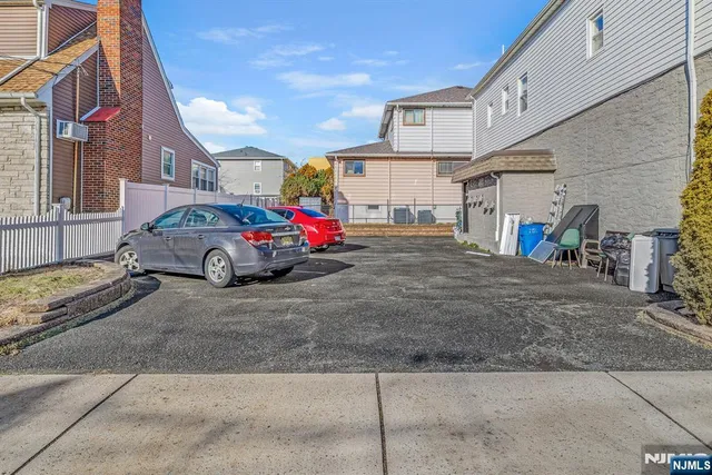 $1,499,000 | 781 2nd Street, Secaucus, NJ 07094