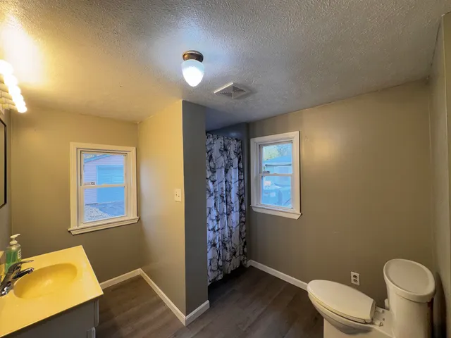 $79,900 | 2460 New Milford Church Road, Rockford, IL 61109