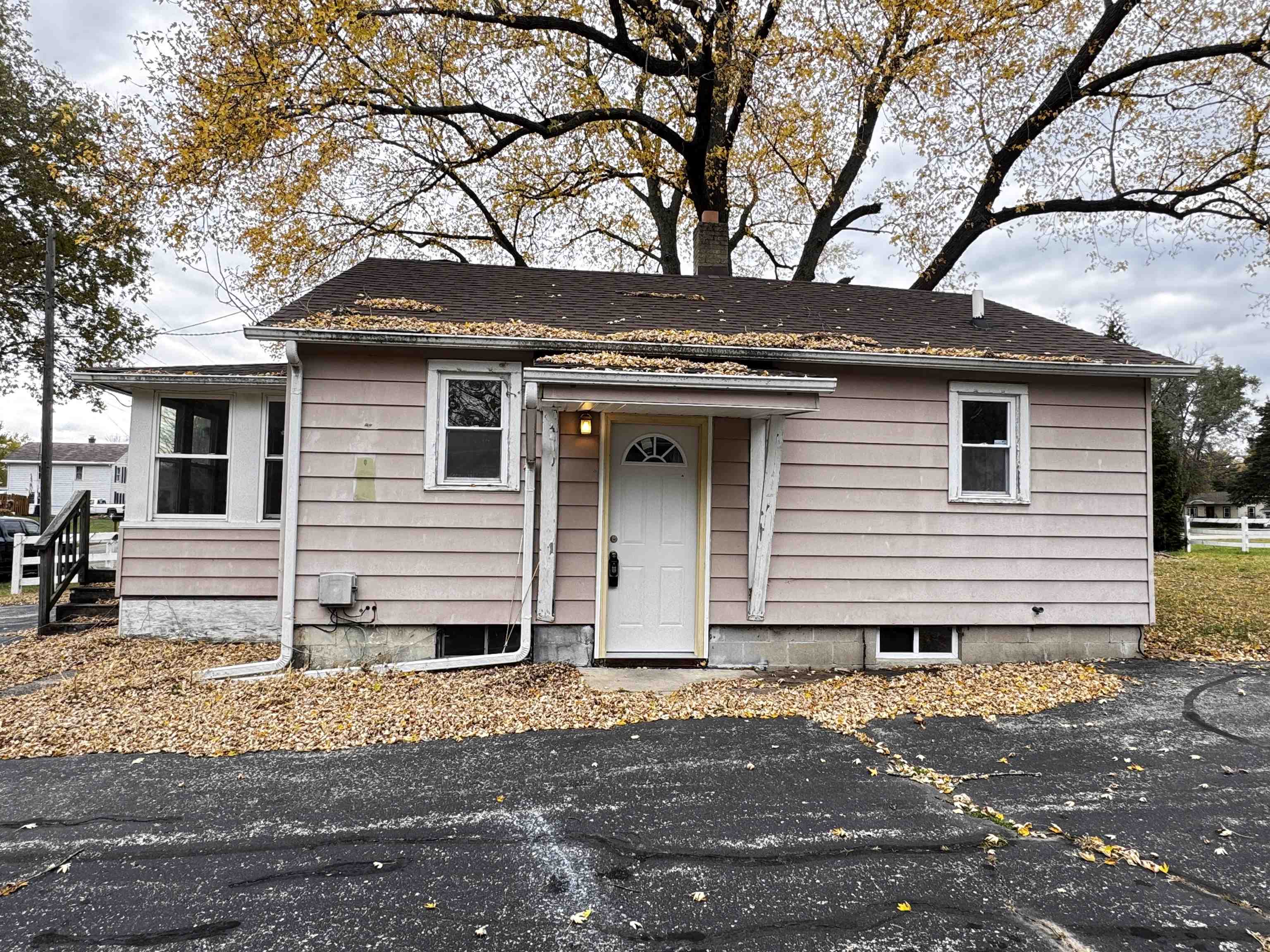 2460 New Milford Church Road Rockford, IL 61109 - Photo 6 of 37