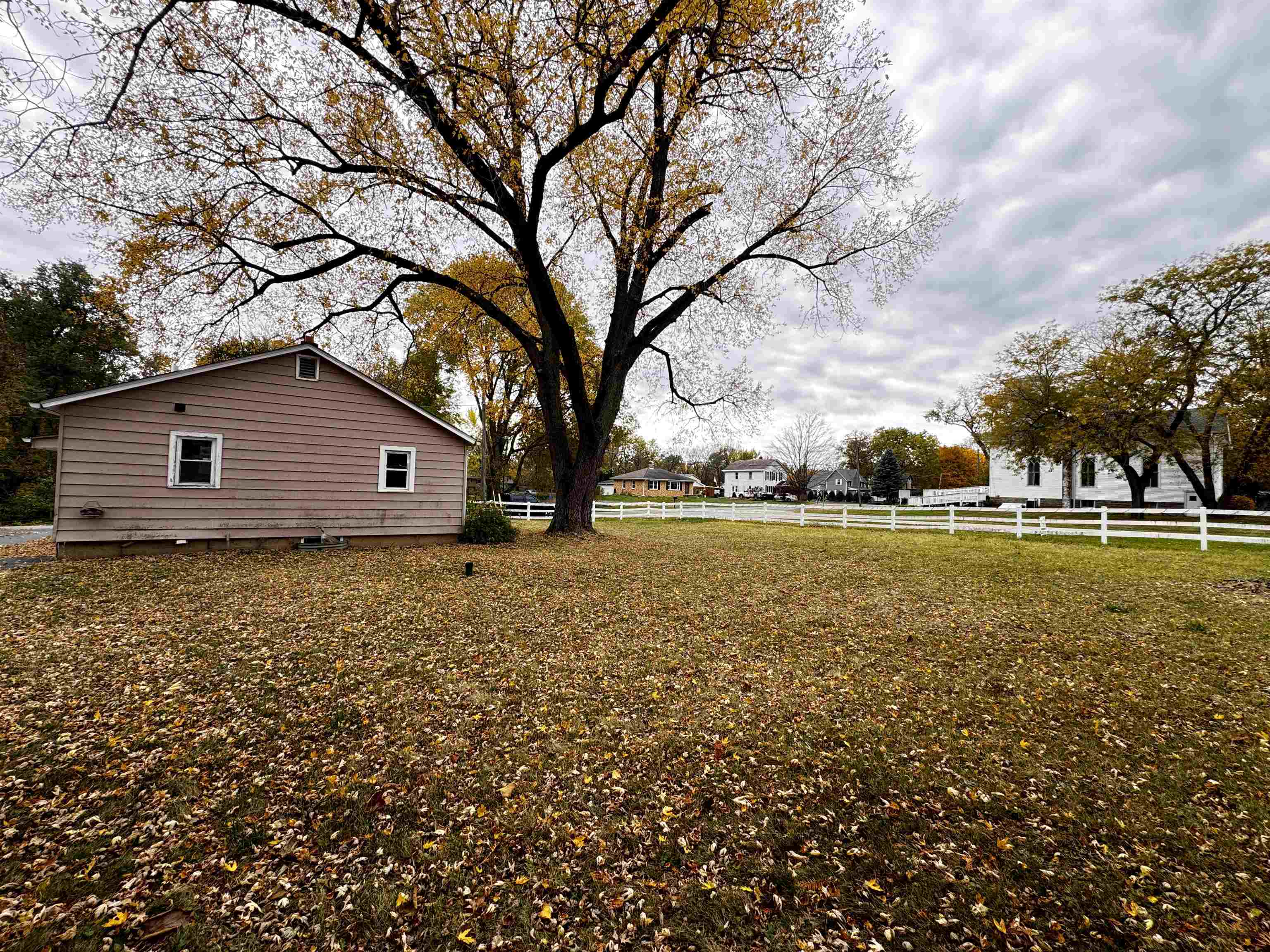 2460 New Milford Church Road Rockford, IL 61109 - Photo 10 of 37
