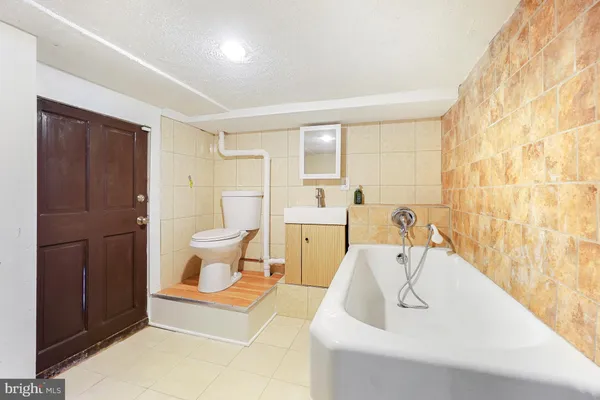 $279,900 | 214 South Bouldin Street, Baltimore, MD 21224