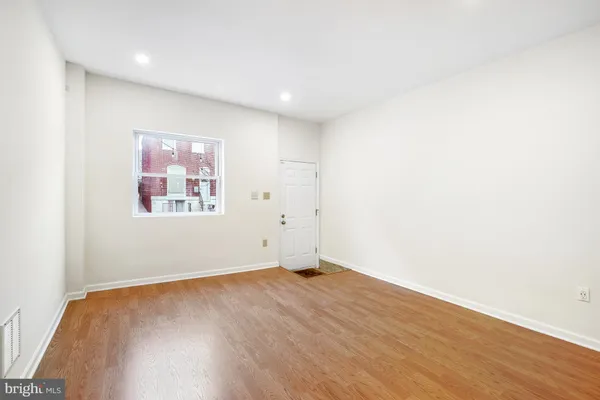 $279,900 | 214 South Bouldin Street, Baltimore, MD 21224