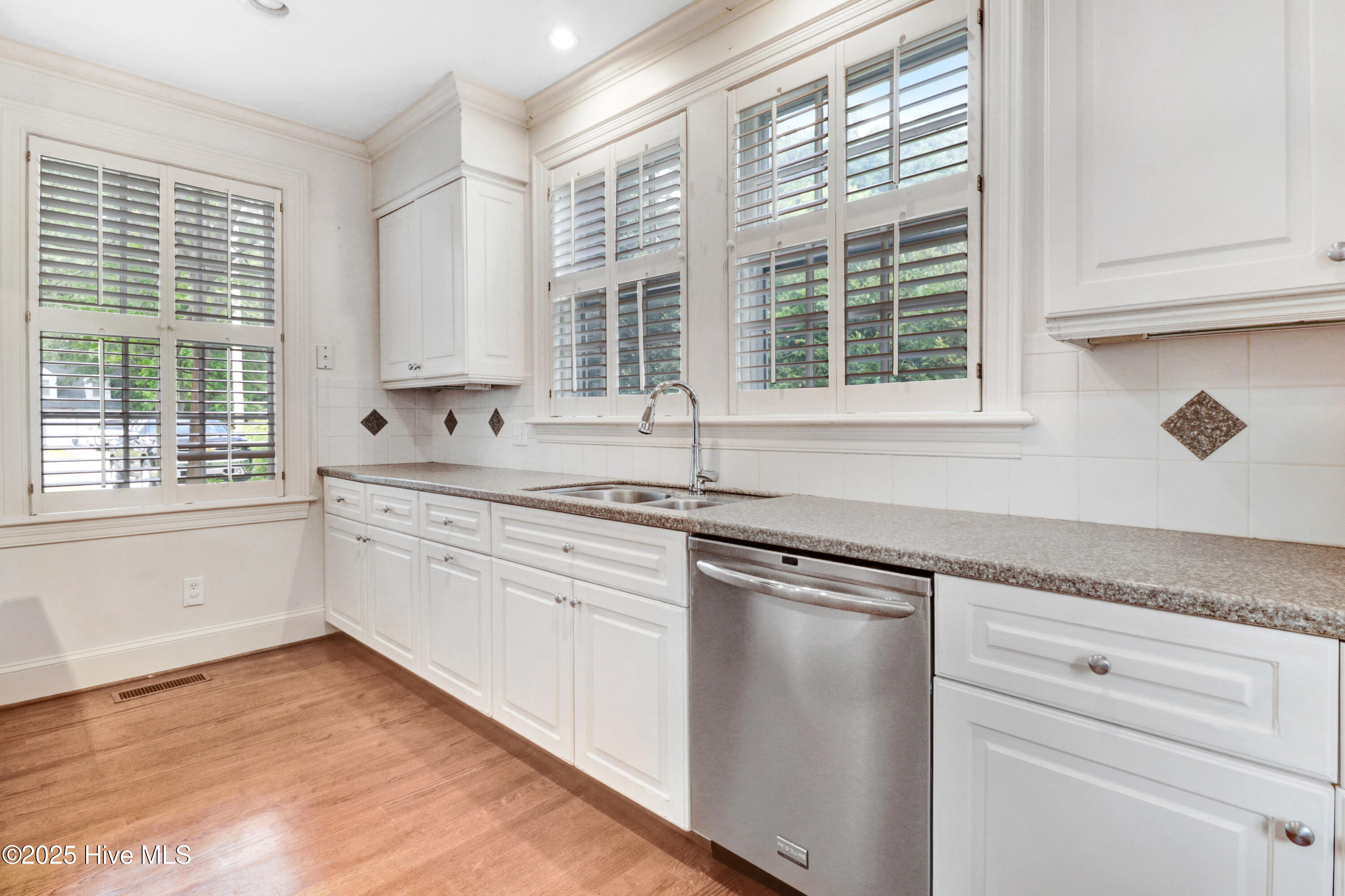 606 Rountree Street Kinston, NC 28501 - Photo 33 of 54 33-606 Rountree St-33