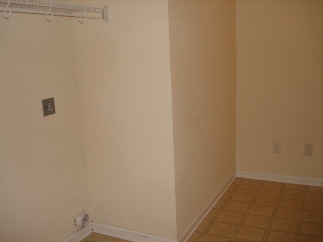 421 Bob White Road Macon, GA 31216 - Photo 12 of 23 a view of a small space