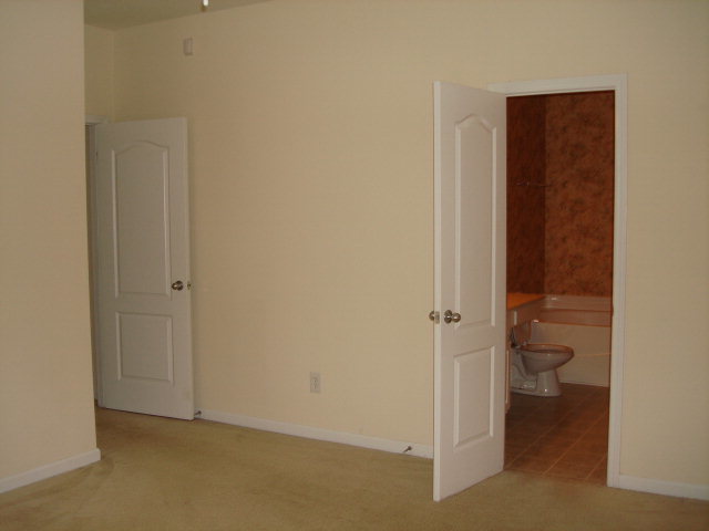 421 Bob White Road Macon, GA 31216 - Photo 17 of 23 a view of a bathroom from the hallway