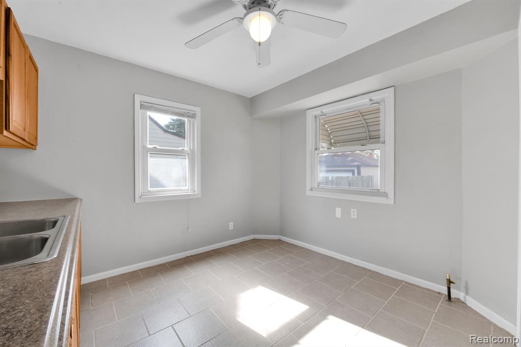 18891 Reed Street Melvindale, MI 48122 - Photo 12 of 29