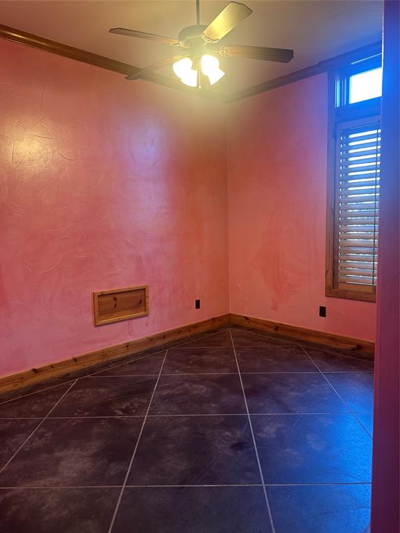 3651 Interstate 30 Frontage Road Sulphur Springs, TX 75482 - Photo 14 of 14 a backyard of a house