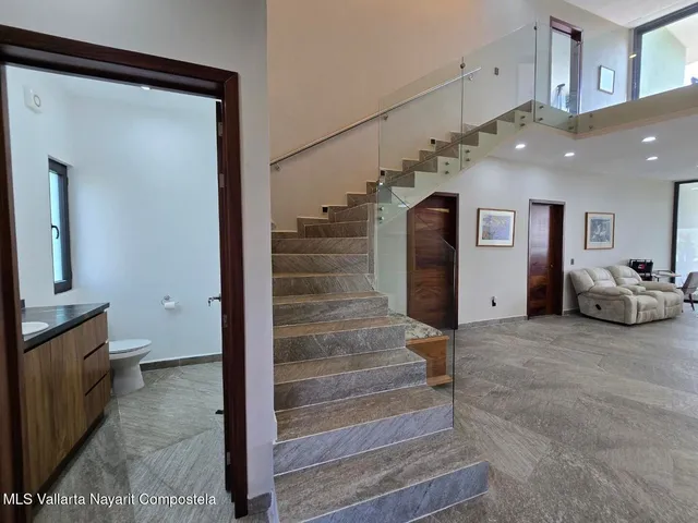 a view of entryway and hall