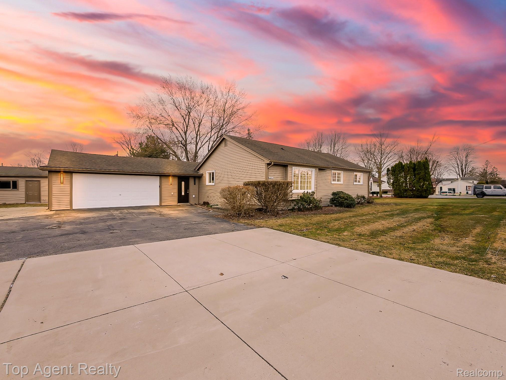 20580 21 Mile Road Macomb, MI 48044 - Photo 1 of 41 21 Mile Exterior Twilight.jpg