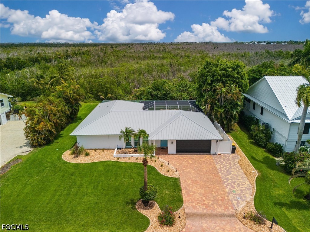 1477 Albatross Road Sanibel, FL 33957 - Photo 35 of 41 Gallery Image 35