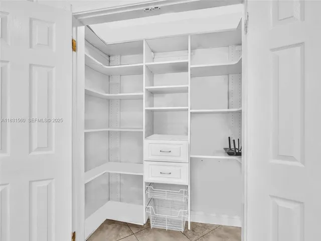 $13,500 | 413 Tamarind Drive, Hallandale Beach, FL 33009