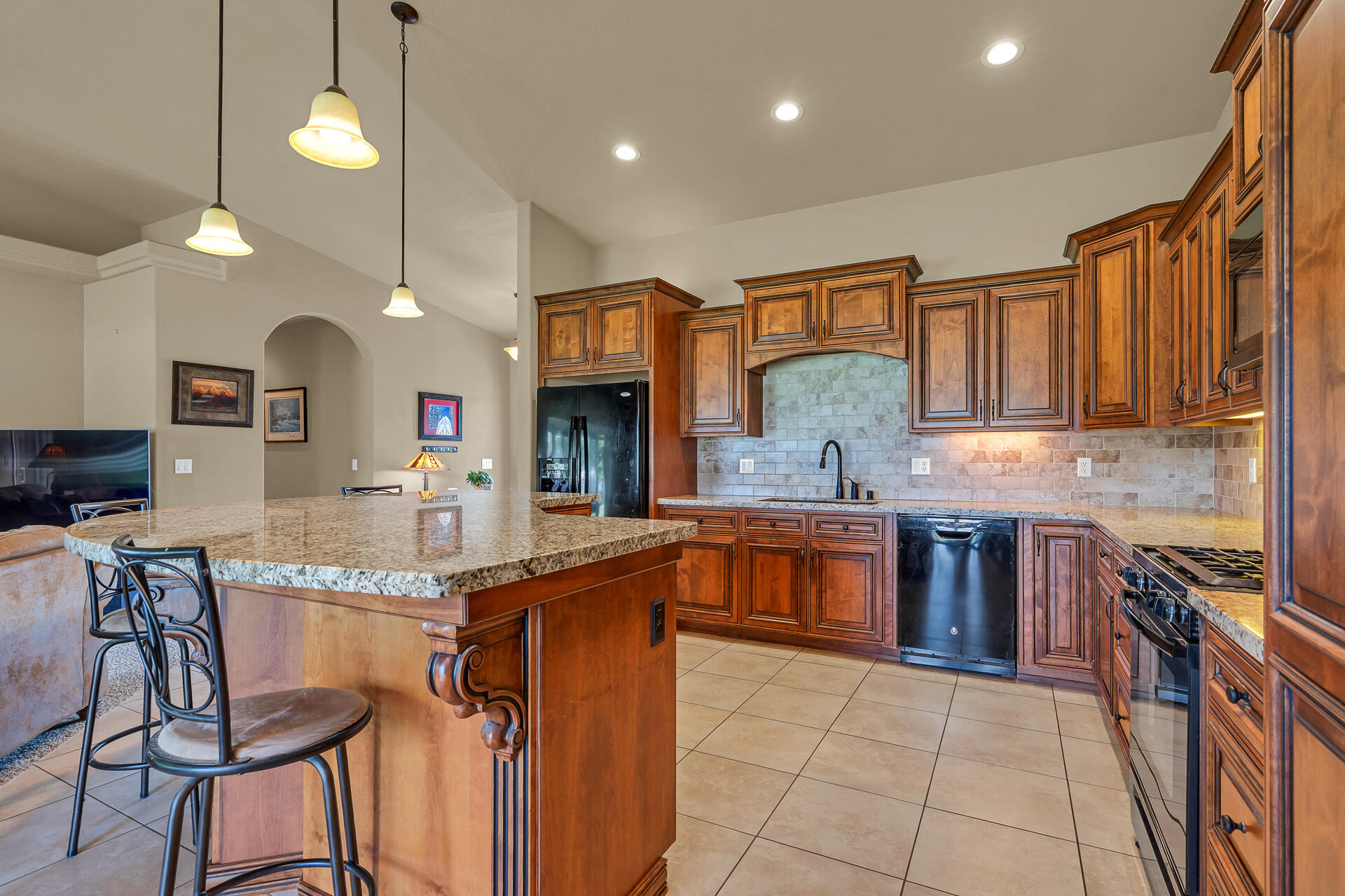 16170 Willow Springs Road Anderson, CA 96007 - Photo 20 of 61 16170WillowSpringsRoad-27