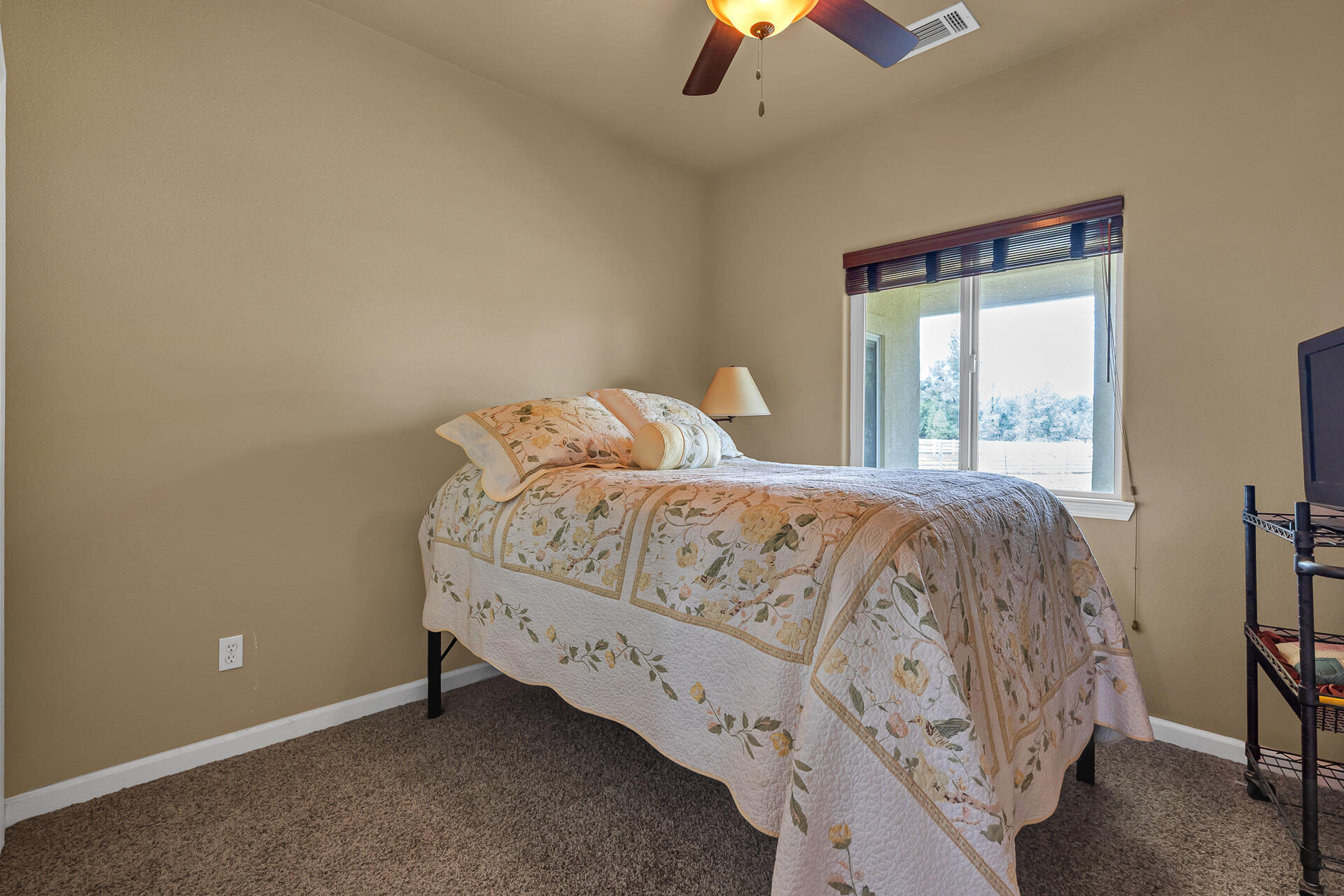 16170 Willow Springs Road Anderson, CA 96007 - Photo 39 of 61 Bedroom 4