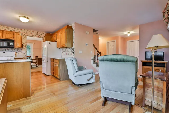 $499,900 | 4 Jared Circle, Unit U21, Nashua, NH 03063