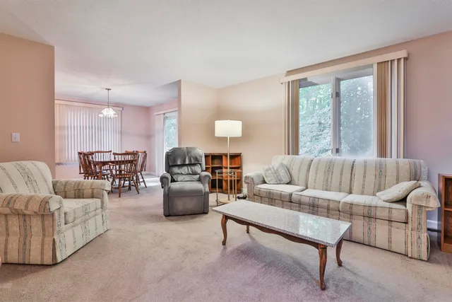 $499,900 | 4 Jared Circle, Unit U21, Nashua, NH 03063