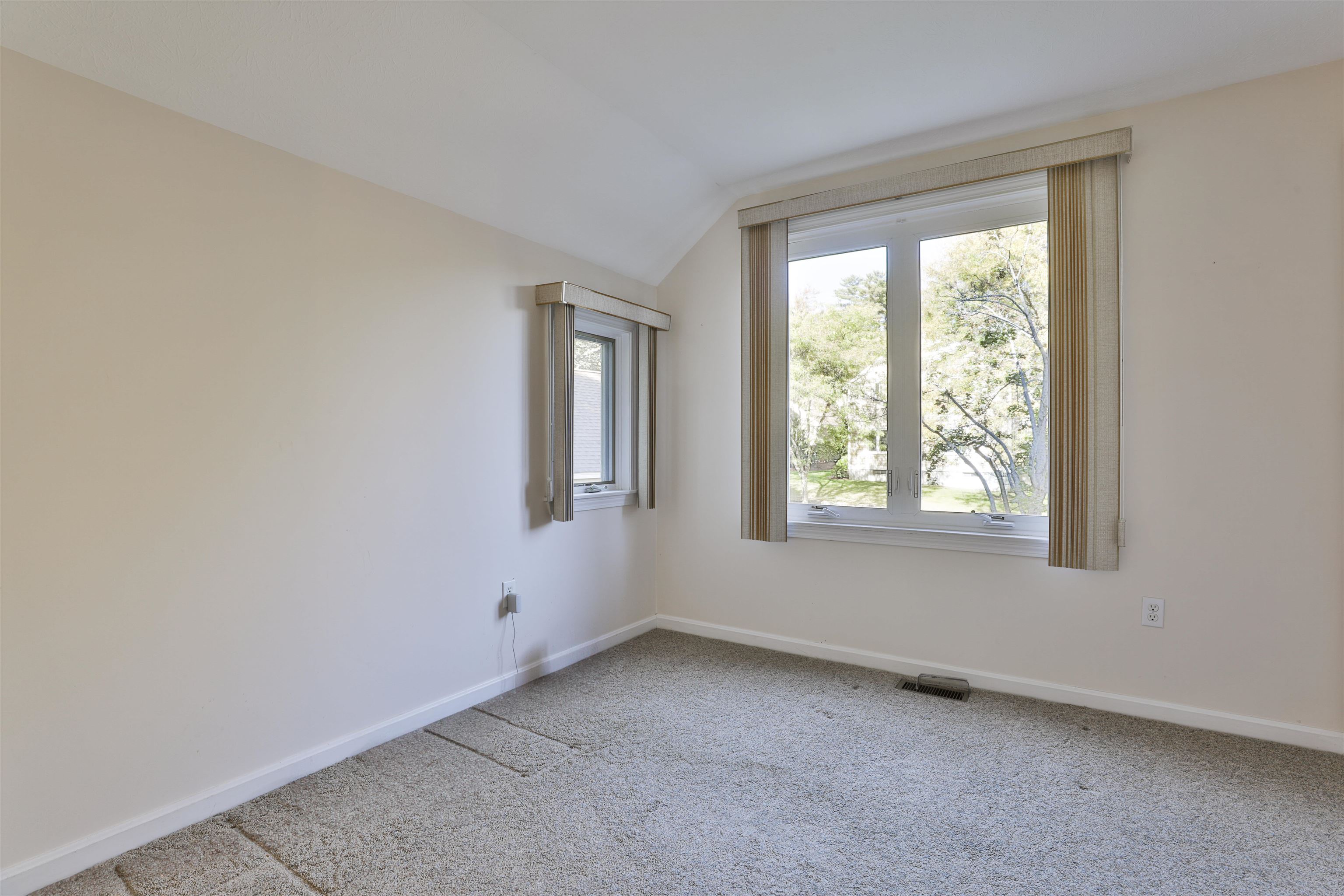 4 Jared Circle, Unit U21 Nashua, NH 03063 - Photo 27 of 38