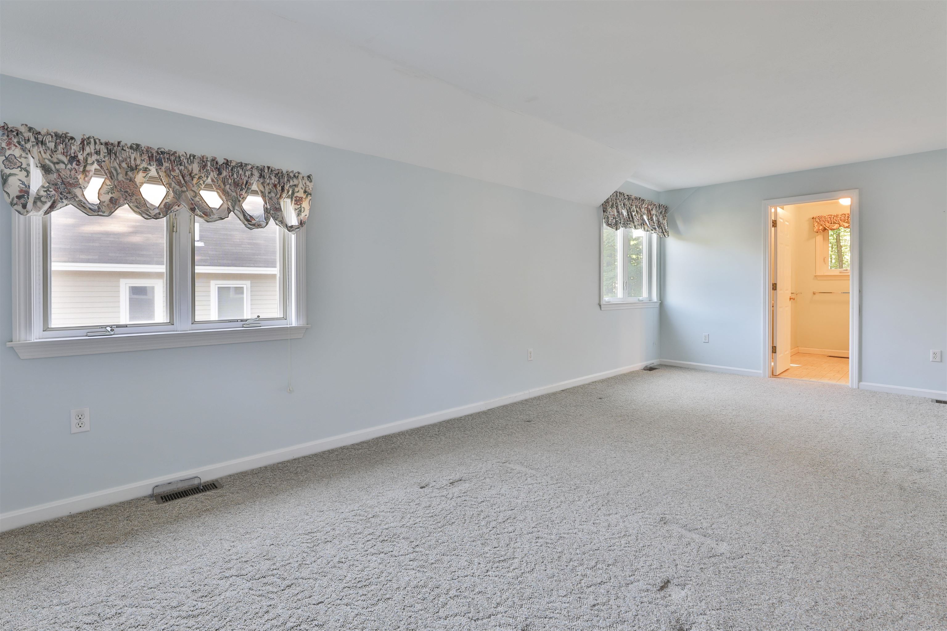 4 Jared Circle, Unit U21 Nashua, NH 03063 - Photo 31 of 38