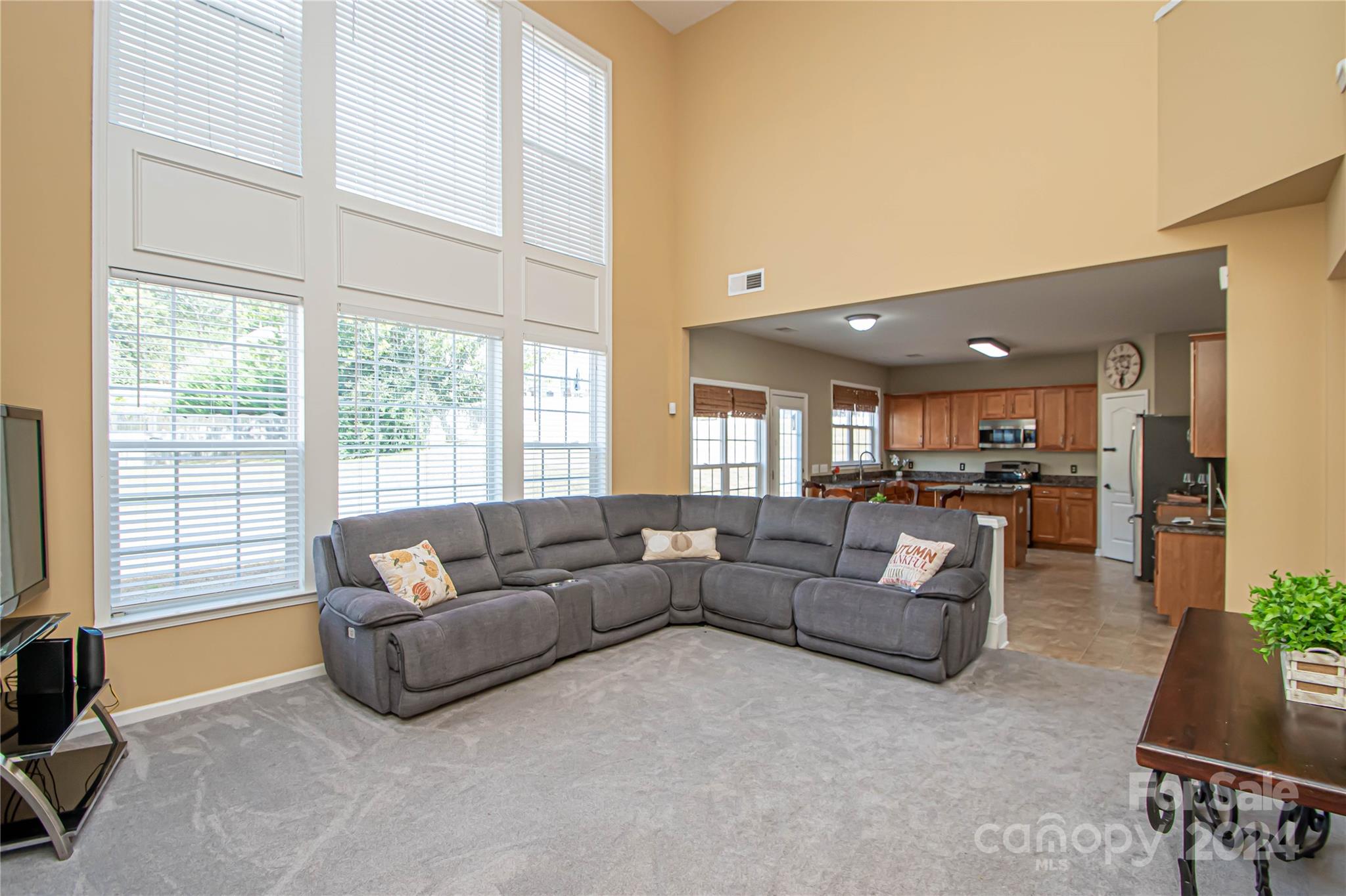 2713 Keziah Road Matthews, NC 28105 - Photo 6 of 47 Gallery Image 6