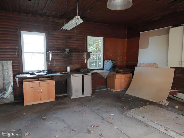 758 Woodlane Road Edgewater Park, NJ 08010 - Photo 19 of 23 Gallery Image 19