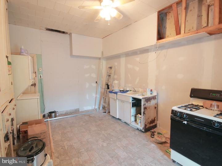758 Woodlane Road Edgewater Park, NJ 08010 - Photo 22 of 23 Gallery Image 22
