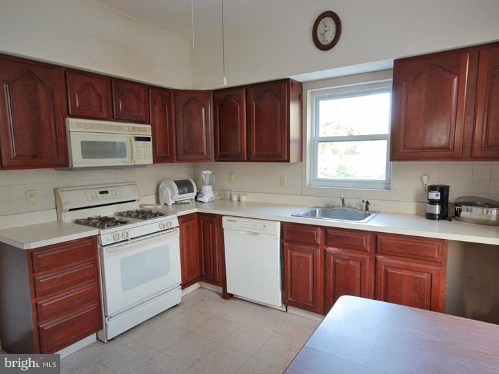 758 Woodlane Road Edgewater Park, NJ 08010 - Photo 23 of 23 Gallery Image 23