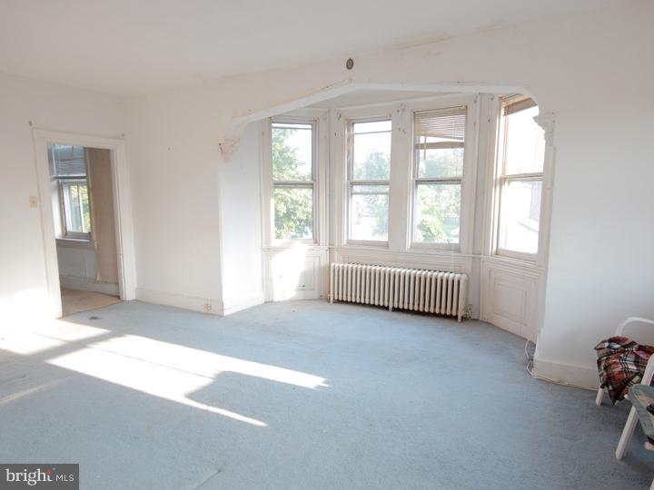 758 Woodlane Road Edgewater Park, NJ 08010 - Photo 6 of 23 Gallery Image 6