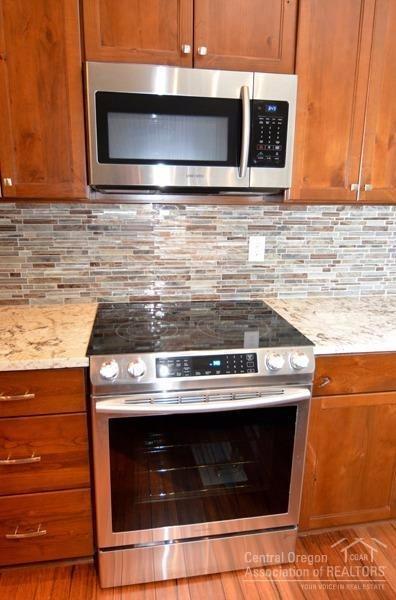 55744 Snow Goose Road Bend, OR 97707 - Photo 9 of 23 Gallery Image 9