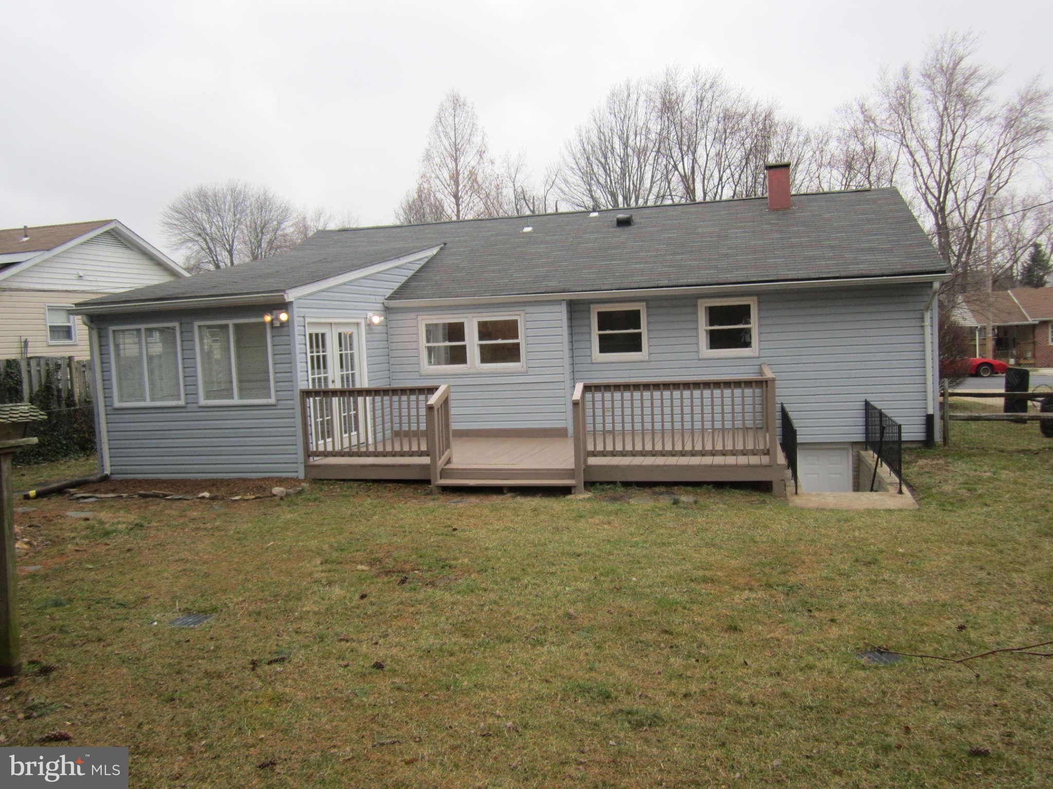 Exterior (Rear)