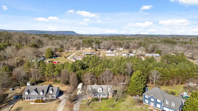 $450,000 | 191 Haleys Cove Drive, Chickamauga, GA 30707