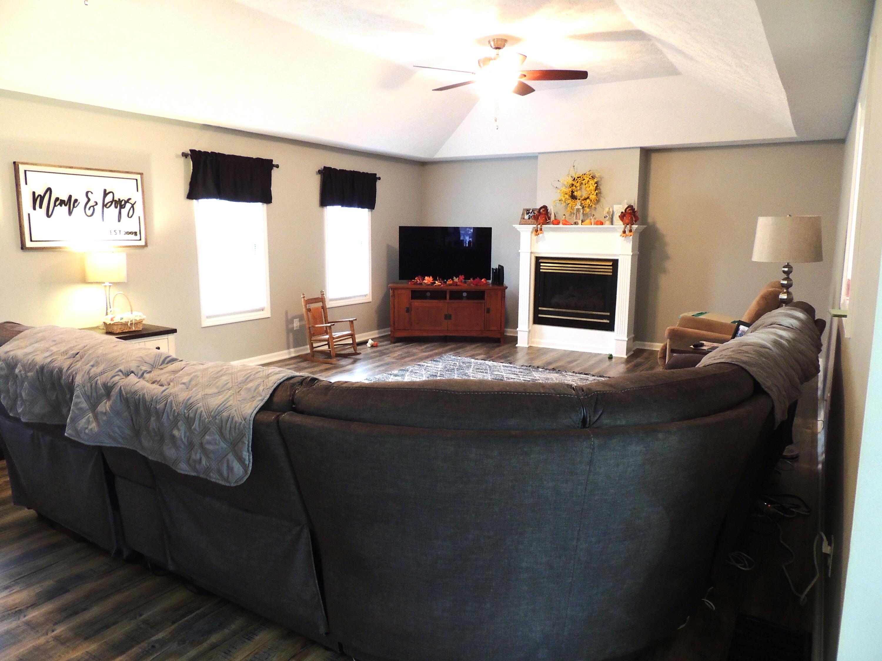 1464 Green-Wilson Road Frankfort, KY 40601 - Photo 14 of 57 main great room