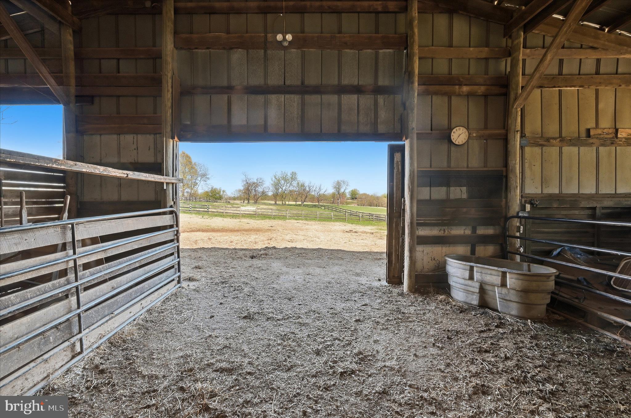 2517 5 Points Road Marshall, VA 20115 - Photo 101 of 145 Barn