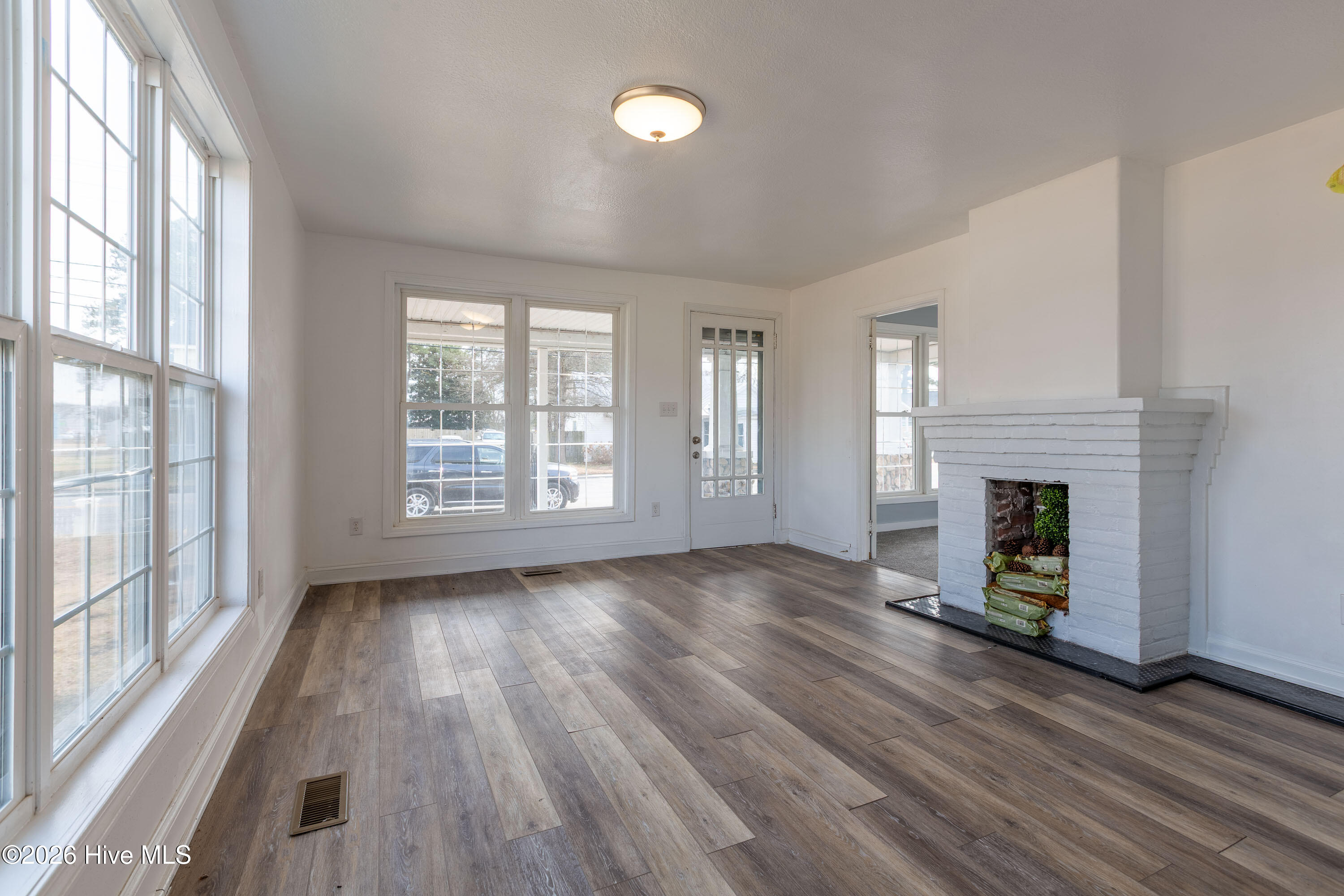 311 Main Street Winfall, NC 27944 - Photo 21 of 34 _MG_1727-HDR