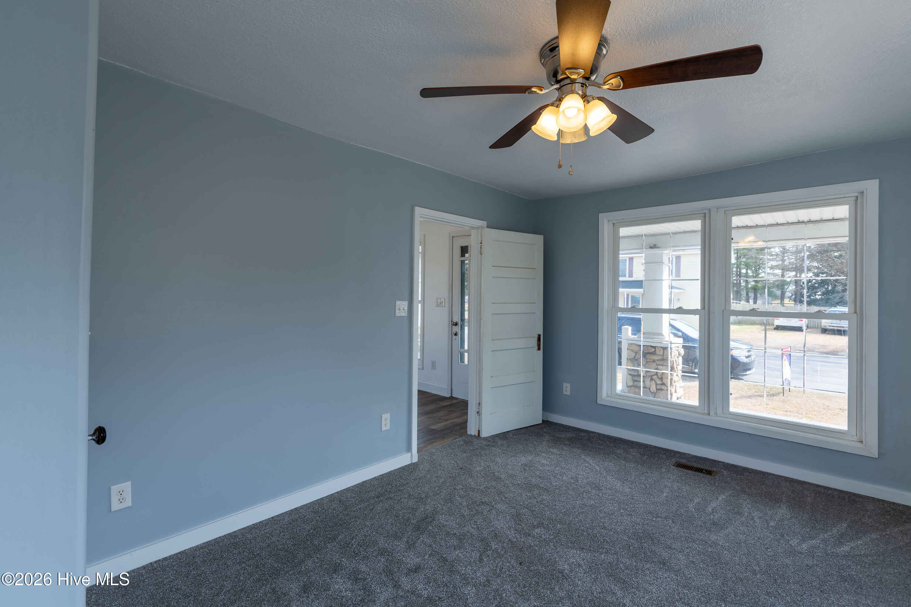 311 Main Street Winfall, NC 27944 - Photo 8 of 34 _MG_1631-HDR