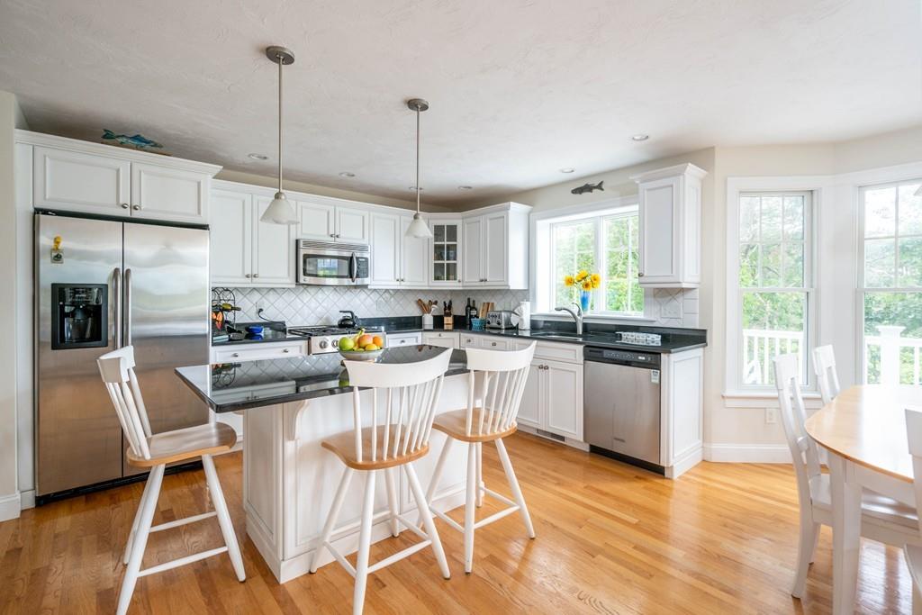 123 George Ryder Road South Chatham, MA 02633 - Photo 6 of 31 Gallery Image 6