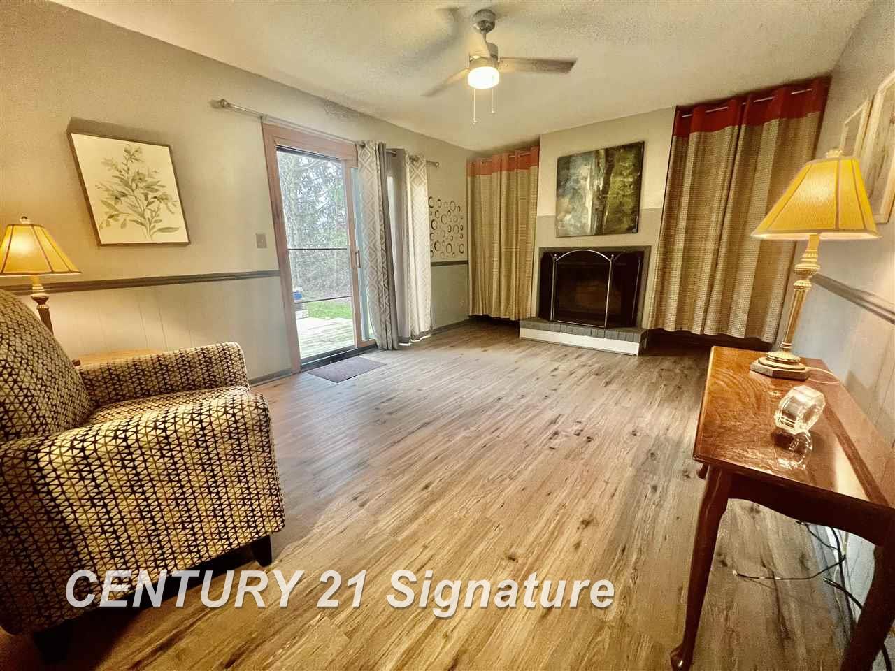10070 Frost Road Freeland, MI 48623 - Photo 9 of 23 Gallery Image 9