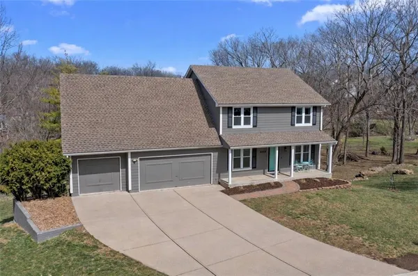 $413,500 | 2402 Southwest Springcreek Court, Blue Springs, MO 64015