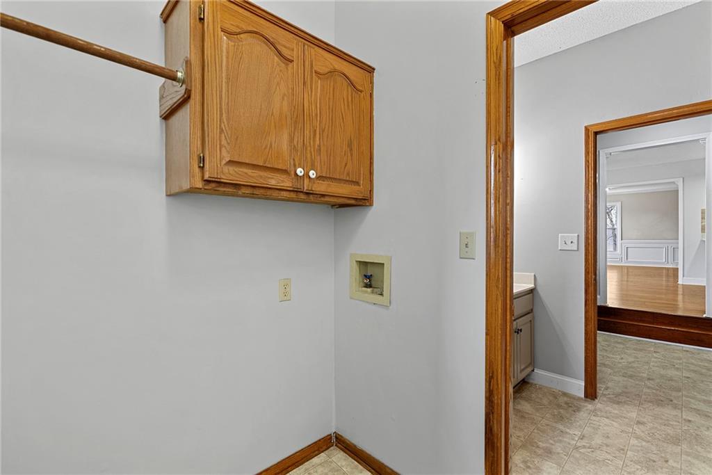 2402 Southwest Springcreek Court Blue Springs, MO 64015 - Photo 16 of 50