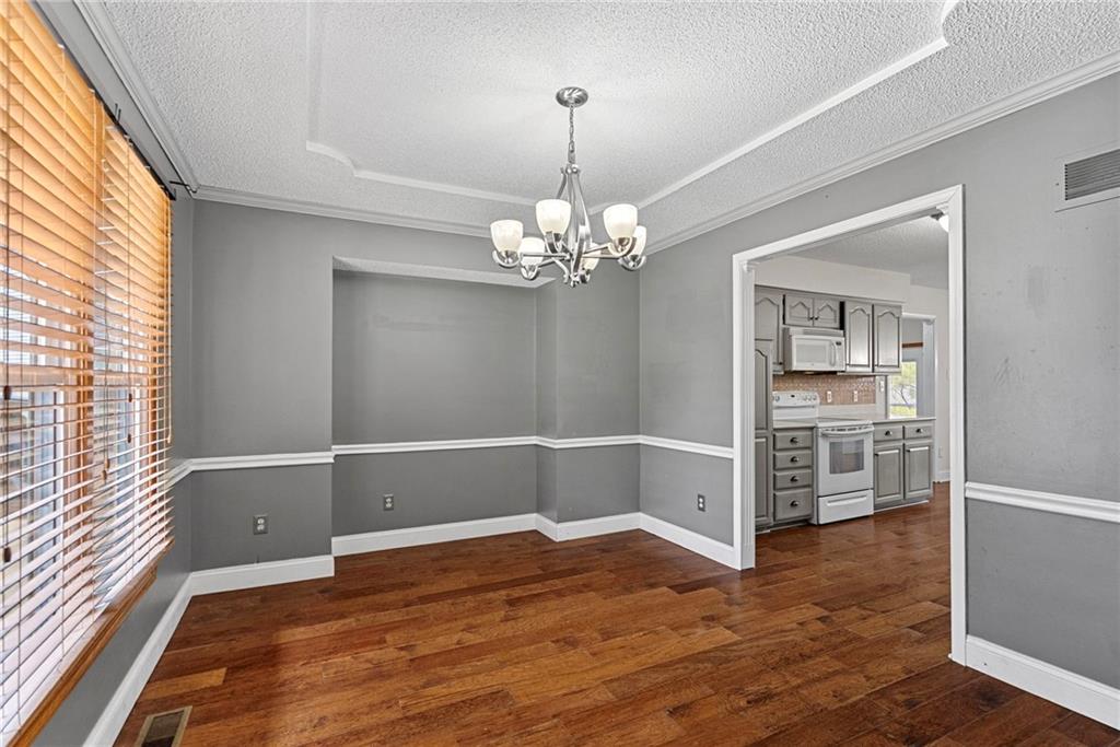 2402 Southwest Springcreek Court Blue Springs, MO 64015 - Photo 18 of 50