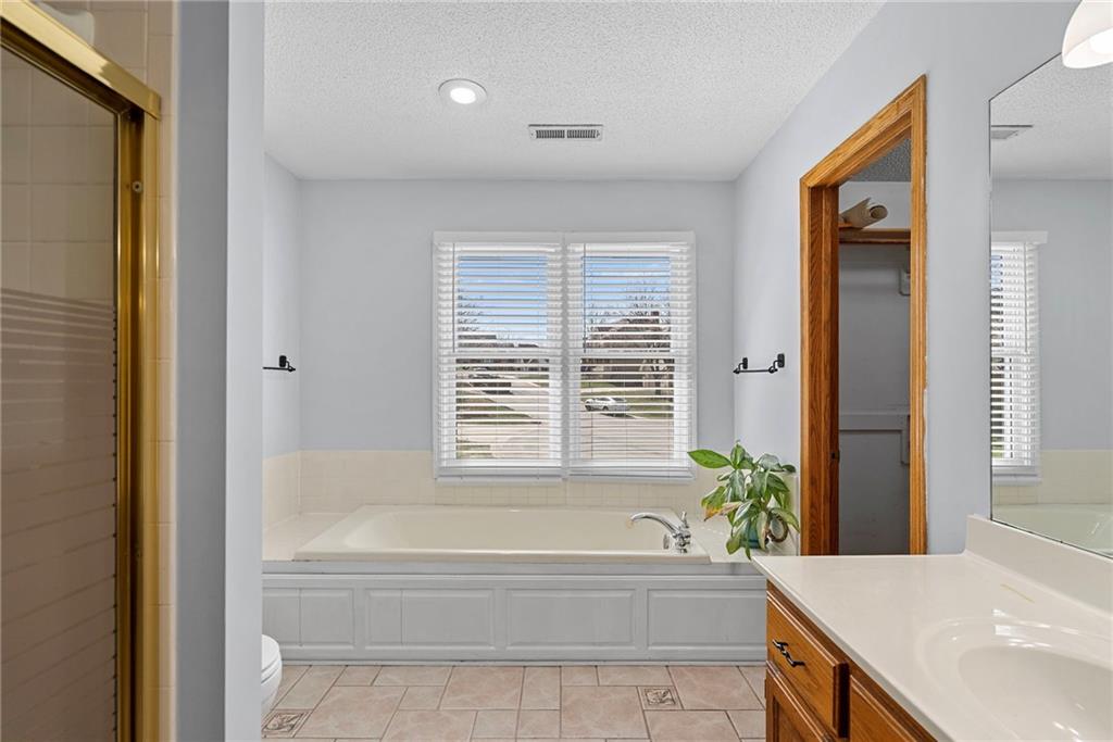 2402 Southwest Springcreek Court Blue Springs, MO 64015 - Photo 24 of 50