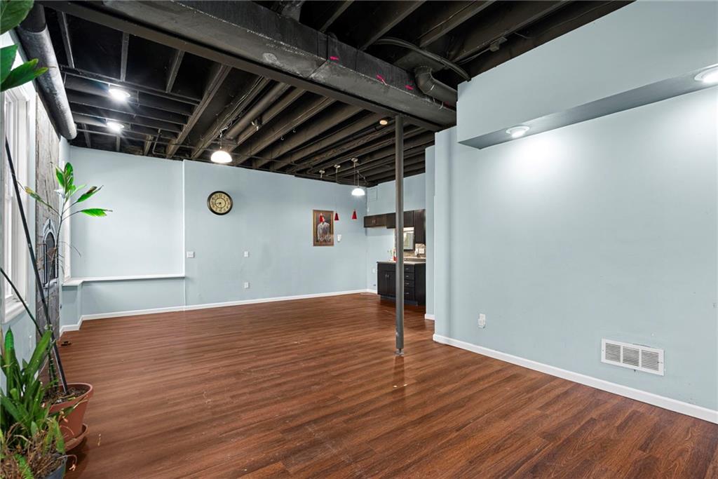 2402 Southwest Springcreek Court Blue Springs, MO 64015 - Photo 35 of 50